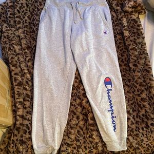 Medium Women’s Champion Jogger Sweatpants